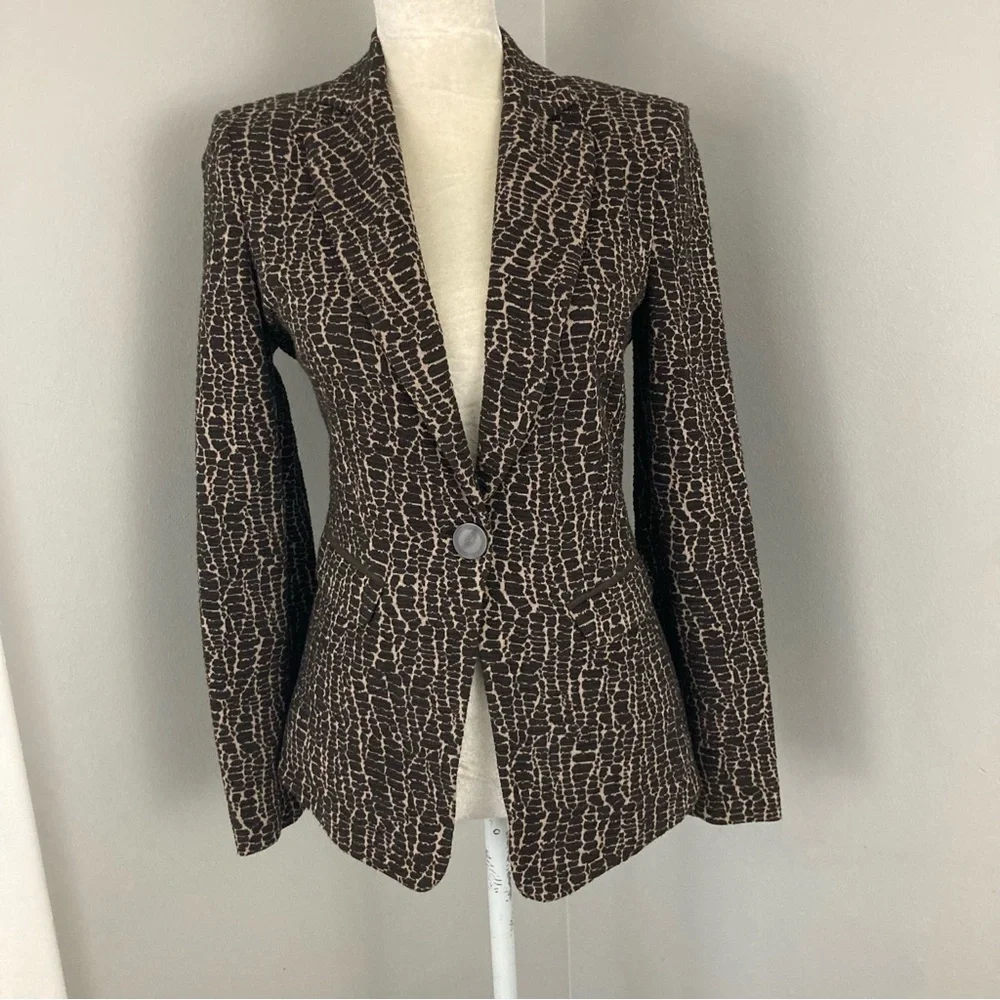 Armani Collezioni animal print one button blazer stretch knit fabric fitted 6